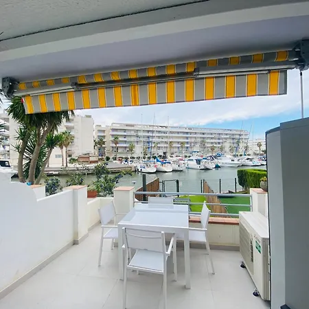 Apartment Puerto Madeira
